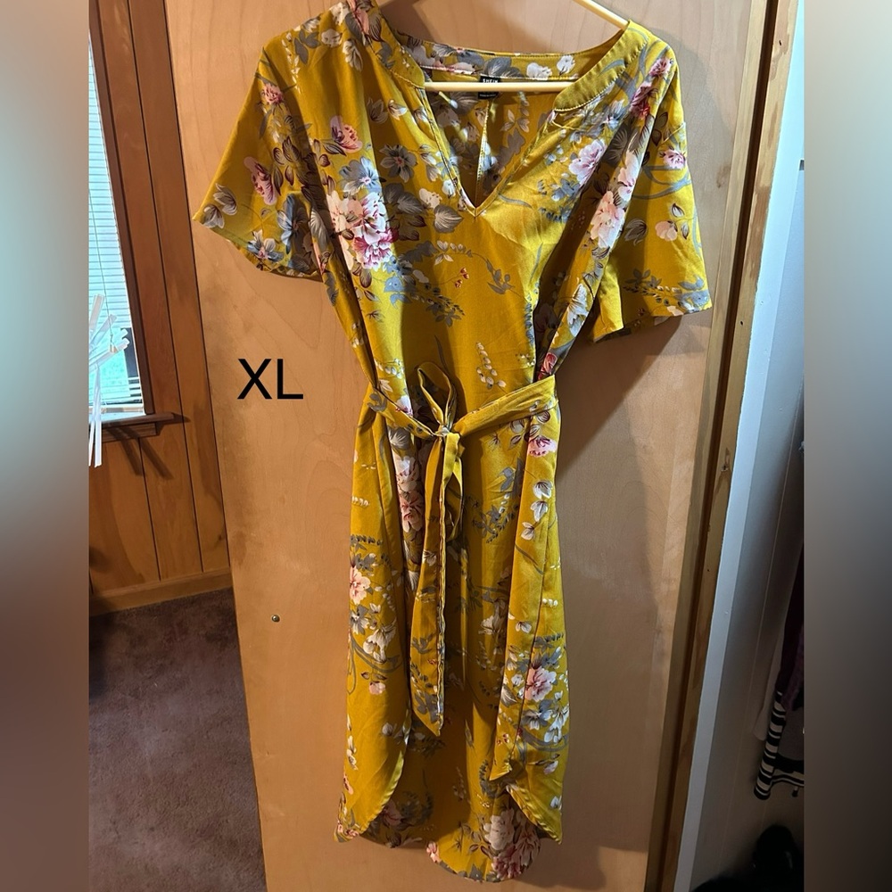 Women’s dress